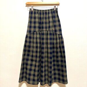 A Bronze Age Field Skirt in Darian Check